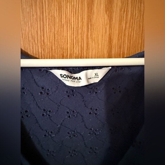 Somona Button-Down Sleeveless Dress - Picture 3 of 4